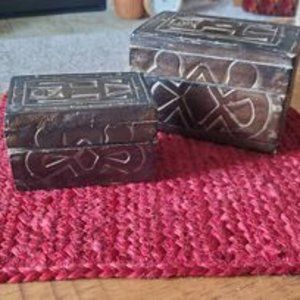 Hand carved nesting wooden box set (Primitive)